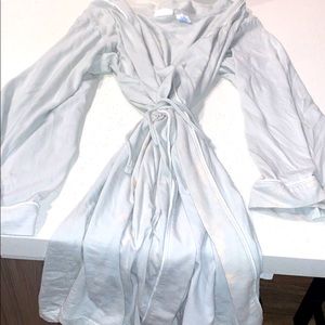Light blue robe